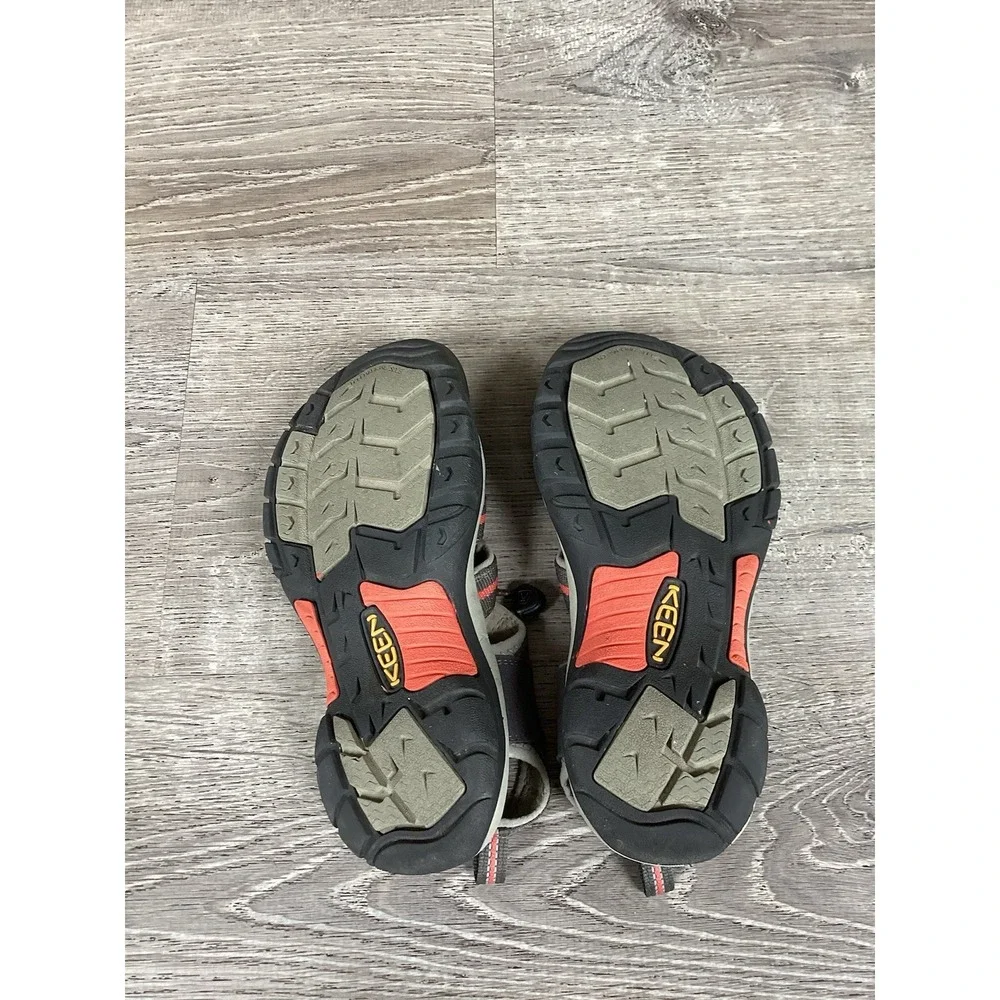 KEEN Womens Size 6 Newport H2 Grey Magnet Coral Pink Hiking Kayaking Sandals